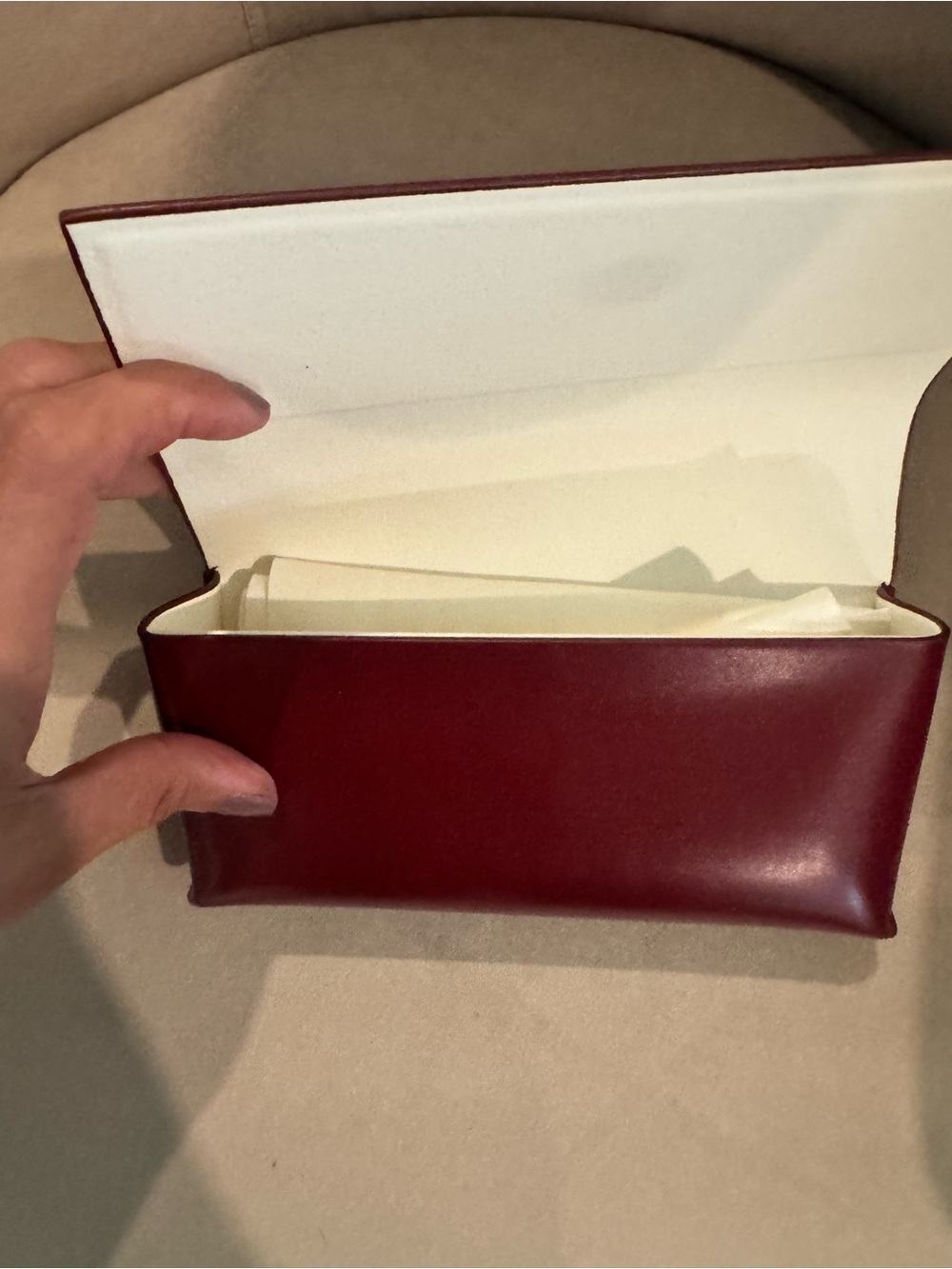 Gucci Deep Wine Leather Sunglasses Case - Picture 3 of 3